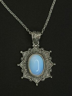 Source Unknown Vintage Style Silver Blue Oval Gemstone Filigree Statement Neckla